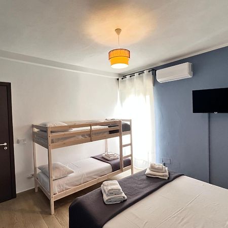 La Casa Di Ariel Apartment Porto Empedocle Luaran gambar